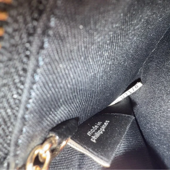 Coach Logo Cross-grain Mini Skinny ID Case with keychain loop - Picture 4 of 11